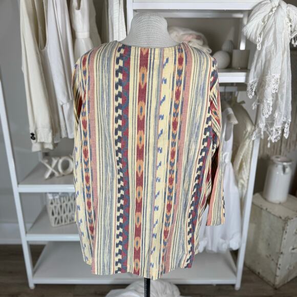 Roaman's Women's Size 28W Tribal Vertical Print Button Up 3/4 Sleeve Blouse # - Picture 3 of 7